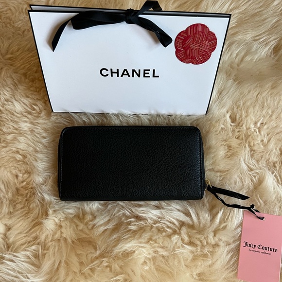 JUICY COUTURE WALLET/CLUTCH - Picture 3 of 10